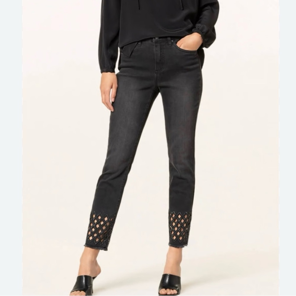 Joseph Ribkoff Black Cropped Jeans with Cutout Hem size 4
